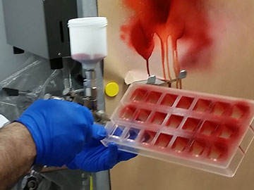 Spraying molds